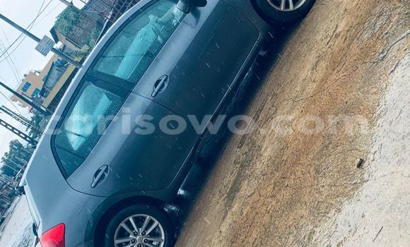 Ra Àlòkù Toyota Auris Blue Ọkọ̀ in Abomey Calavi ni Benin Ra Àlòkù Toyota Auris Blue Ọkọ̀ in Abomey Calavi ni Benin