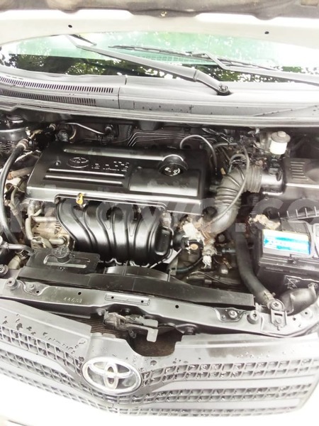 Big with watermark toyota corolla verso benin cotonou 11725