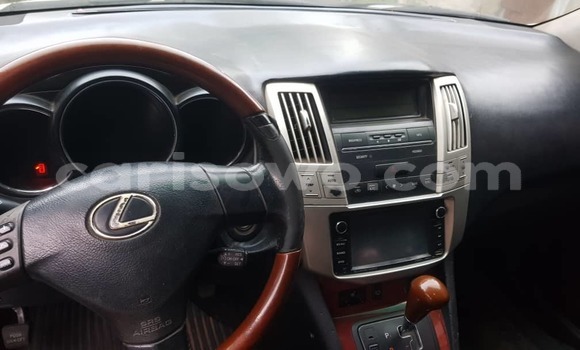 Buy Used Lexus RX 330 White Car in Abomey Calavi in Benign Buy Used Lexus RX 330 White Car in Abomey Calavi in Benign