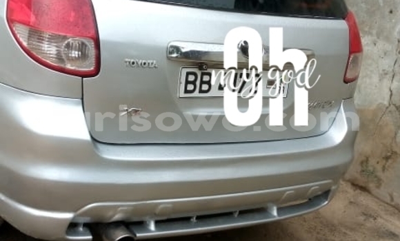 Ra Àlòkù Toyota Matrix funfun Ọkọ̀ in Abomey Calavi ni Benin Ra Àlòkù Toyota Matrix funfun Ọkọ̀ in Abomey Calavi ni Benin