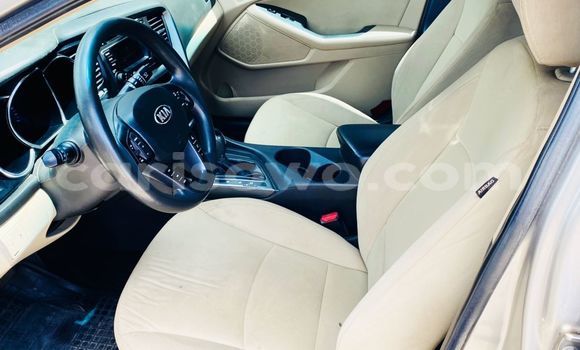 Acheter Occasion Voiture Kia Optima Beige à Cotonou, Benin Acheter Occasion Voiture Kia Optima Beige à Cotonou, Benin