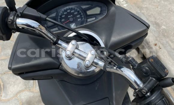 Ra Àlòkù Honda PCX Black Mọto in Abomey Calavi ni Benin Ra Àlòkù Honda PCX Black Mọto in Abomey Calavi ni Benin