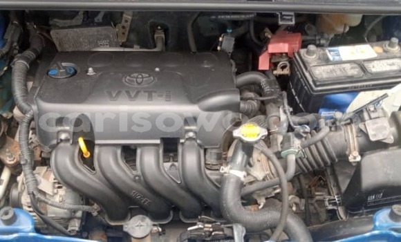 Sayi Na hannu Toyota Yaris Blue Mota in Cotonou a Benin Sayi Na hannu Toyota Yaris Blue Mota in Cotonou a Benin
