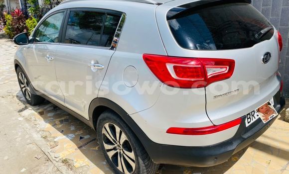 Acheter Occasion Voiture Kia Sportage Gris à Abomey Calavi, Benin Acheter Occasion Voiture Kia Sportage Gris à Abomey Calavi, Benin