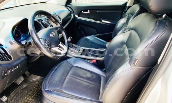 Acheter Occasion Voiture Kia Sportage Gris à Abomey Calavi, Benin Acheter Occasion Voiture Kia Sportage Gris à Abomey Calavi, Benin