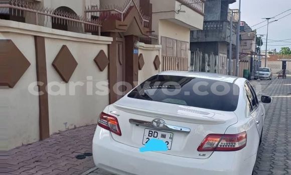 Acheter Occasion Voiture Toyota Camry Blanc à Cotonou, Benin