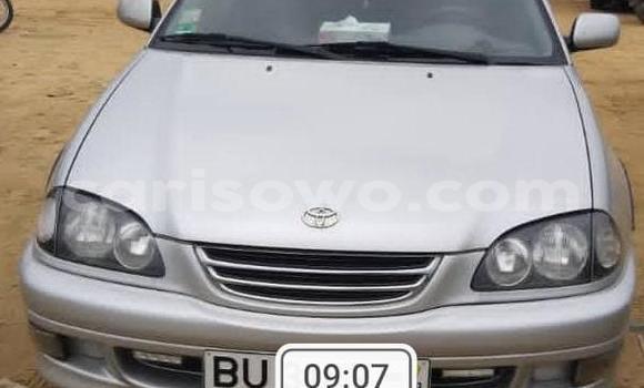 Acheter Occasion Voiture Toyota Avensis Gris à Cotonou, Benin