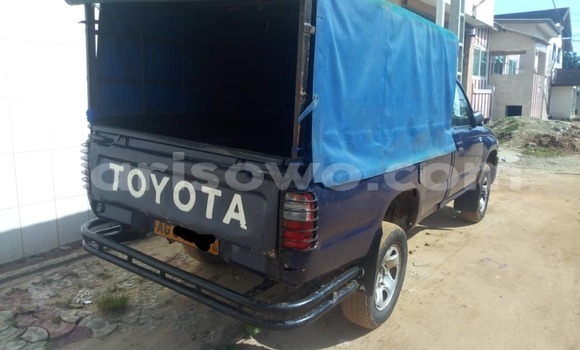 Acheter Occasion Voiture Toyota Hilux Noir à Cotonou, Benin Acheter Occasion Voiture Toyota Hilux Noir à Cotonou, Benin