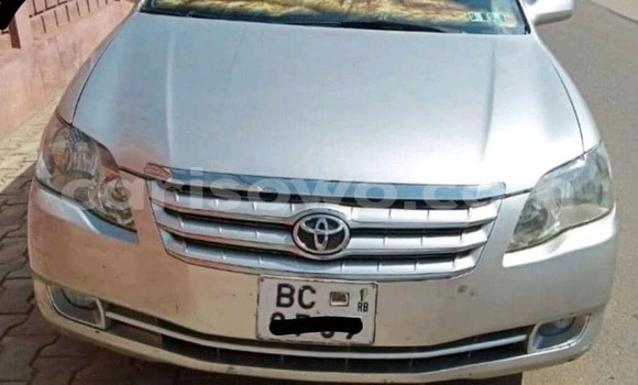 Ra Àlòkù Toyota Avalon funfun Ọkọ̀ in Cotonou ni Benin Ra Àlòkù Toyota Avalon funfun Ọkọ̀ in Cotonou ni Benin