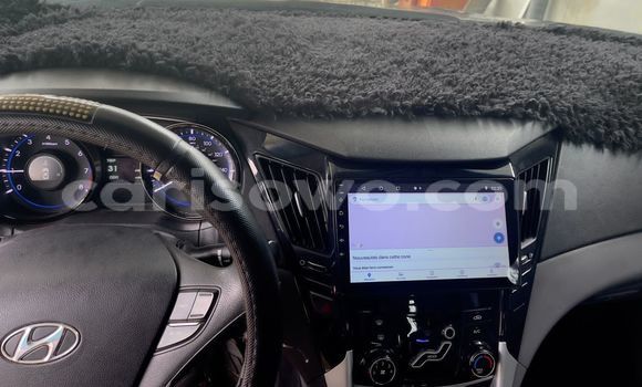 Ra Àlòkù Hyundai Sonata Black Ọkọ̀ in Abomey Calavi ni Benin Ra Àlòkù Hyundai Sonata Black Ọkọ̀ in Abomey Calavi ni Benin