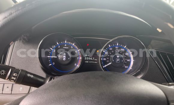 Ra Àlòkù Hyundai Sonata Black Ọkọ̀ in Abomey Calavi ni Benin Ra Àlòkù Hyundai Sonata Black Ọkọ̀ in Abomey Calavi ni Benin