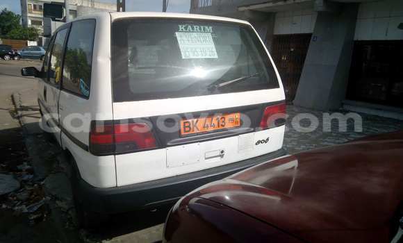 Acheter Occasion Voiture Peugeot 806 Blanc à Cotonou, Benin Acheter Occasion Voiture Peugeot 806 Blanc à Cotonou, Benin