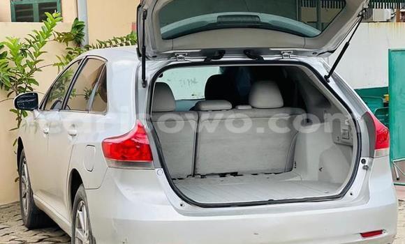 Ra Àlòkù Toyota Venza funfun Ọkọ̀ in Abomey Calavi ni Benin Ra Àlòkù Toyota Venza funfun Ọkọ̀ in Abomey Calavi ni Benin