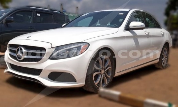 Buy Used Mercedes-Benz C-klasse White Car in Cotonou in Benign Buy Used Mercedes-Benz C-klasse White Car in Cotonou in Benign