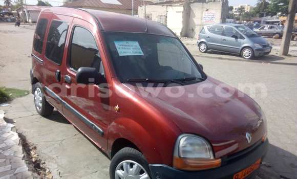 Acheter Occasion Voiture Renault Kangoo Rouge à Cotonou, Benin Acheter Occasion Voiture Renault Kangoo Rouge à Cotonou, Benin