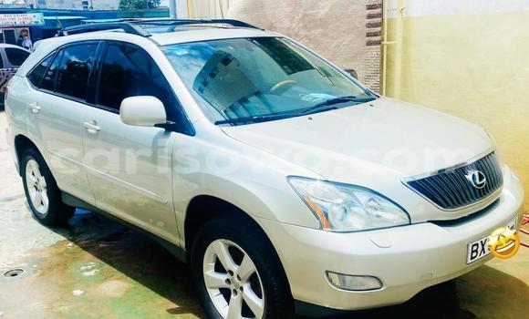 Sayi Na hannu Lexus RX 330 M Mota in Cotonou a Benin Sayi Na hannu Lexus RX 330 M Mota in Cotonou a Benin