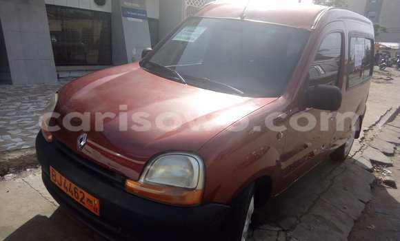 Acheter Occasion Voiture Renault Kangoo Rouge à Cotonou, Benin Acheter Occasion Voiture Renault Kangoo Rouge à Cotonou, Benin
