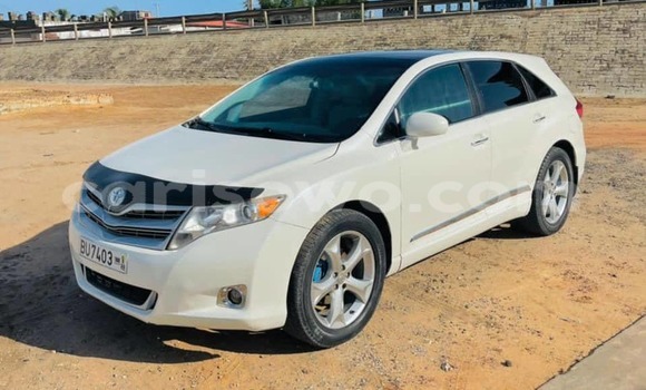 Ra Àlòkù Toyota Venza funfun Ọkọ̀ in Cotonou ni Benin Ra Àlòkù Toyota Venza funfun Ọkọ̀ in Cotonou ni Benin