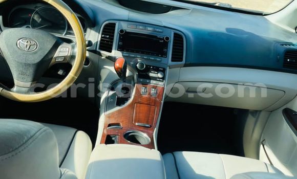 Ra Àlòkù Toyota Venza funfun Ọkọ̀ in Cotonou ni Benin Ra Àlòkù Toyota Venza funfun Ọkọ̀ in Cotonou ni Benin