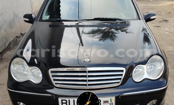 Sayi Na hannu Mercedes-Benz C180 coupe Black Mota in Cotonou a Benin