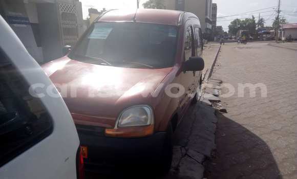 Acheter Occasion Voiture Renault Kangoo Rouge à Cotonou, Benin Acheter Occasion Voiture Renault Kangoo Rouge à Cotonou, Benin