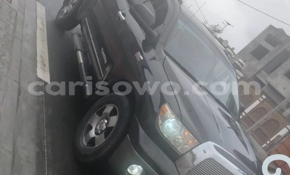 Sayi Na hannu Toyota Tundra Azurfa Mota in Abomey Calavi a Benin Sayi Na hannu Toyota Tundra Azurfa Mota in Abomey Calavi a Benin