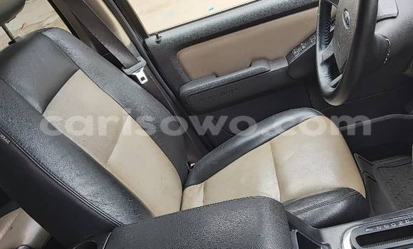 Acheter Occasion Voiture Ford Explorer Sport Trac Noir à Cotonou, Benin Acheter Occasion Voiture Ford Explorer Sport Trac Noir à Cotonou, Benin
