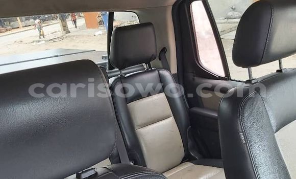 Acheter Occasion Voiture Ford Explorer Sport Trac Noir à Cotonou, Benin Acheter Occasion Voiture Ford Explorer Sport Trac Noir à Cotonou, Benin