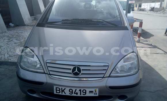 Sayi Na hannu Mercedes-Benz A–Class Azurfa Mota in Cotonou a Benin Sayi Na hannu Mercedes-Benz A–Class Azurfa Mota in Cotonou a Benin