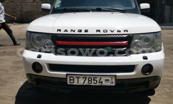 Sayi Na hannu Range Rover Range Rover White Mota in Cotonou a Benin