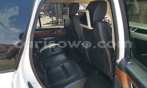 Acheter Occasion Voiture Range Rover Range Rover Blanc à Cotonou, Benin Acheter Occasion Voiture Range Rover Range Rover Blanc à Cotonou, Benin
