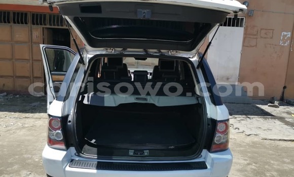 Acheter Occasion Voiture Range Rover Range Rover Blanc à Cotonou, Benin Acheter Occasion Voiture Range Rover Range Rover Blanc à Cotonou, Benin