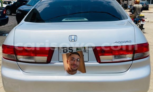 Sayi Na hannu Honda Accord Azurfa Mota in Cotonou a Benin