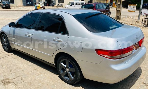 Sayi Na hannu Honda Accord Azurfa Mota in Cotonou a Benin Sayi Na hannu Honda Accord Azurfa Mota in Cotonou a Benin
