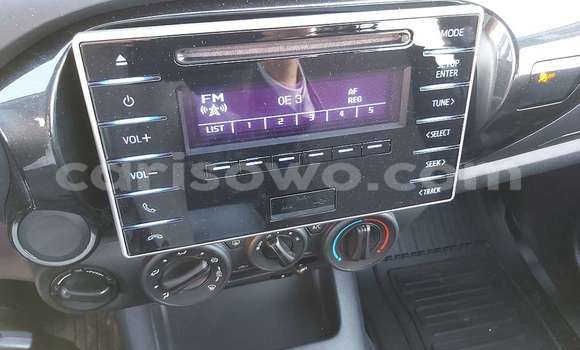 Acheter Occasion Voiture Toyota Hilux Gris à Abomey, Benin Acheter Occasion Voiture Toyota Hilux Gris à Abomey, Benin