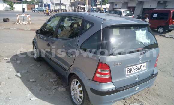 Acheter Occasion Voiture Mercedes-Benz A–Class Bleu à Cotonou, Benin Acheter Occasion Voiture Mercedes-Benz A–Class Bleu à Cotonou, Benin