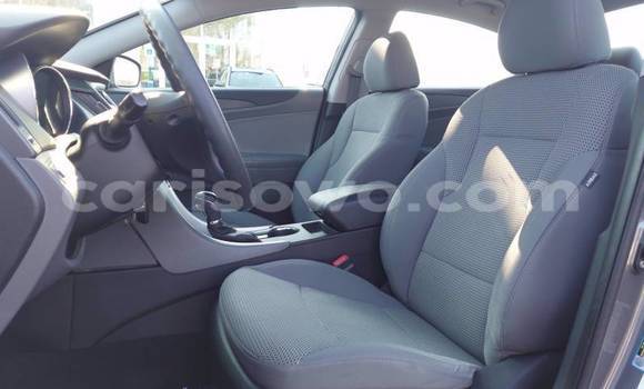 Acheter Import Voiture Hyundai Sonata Gris à Porto Novo, Benin Acheter Import Voiture Hyundai Sonata Gris à Porto Novo, Benin