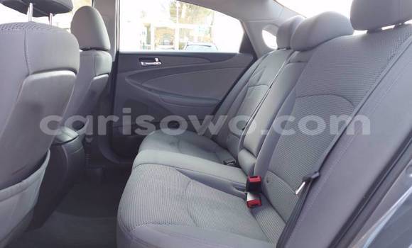Acheter Import Voiture Hyundai Sonata Gris à Porto Novo, Benin Acheter Import Voiture Hyundai Sonata Gris à Porto Novo, Benin