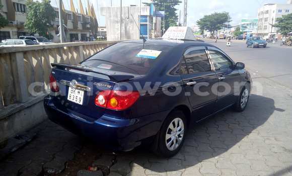 Acheter Occasion Voiture Toyota Corolla Bleu à Cotonou au Benin Acheter Occasion Voiture Toyota Corolla Bleu à Cotonou au Benin