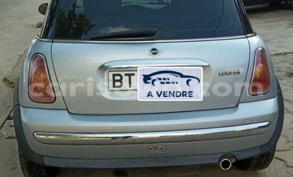 Sayi Na hannu MINI Cooper Azurfa Mota in Cotonou a Benin Sayi Na hannu MINI Cooper Azurfa Mota in Cotonou a Benin