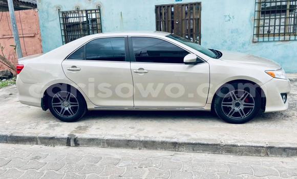 Acheter Occasion Voiture Toyota Camry Beige à Cotonou, Benin Acheter Occasion Voiture Toyota Camry Beige à Cotonou, Benin