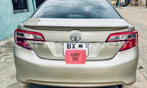 Acheter Occasion Voiture Toyota Camry Beige à Cotonou, Benin Acheter Occasion Voiture Toyota Camry Beige à Cotonou, Benin