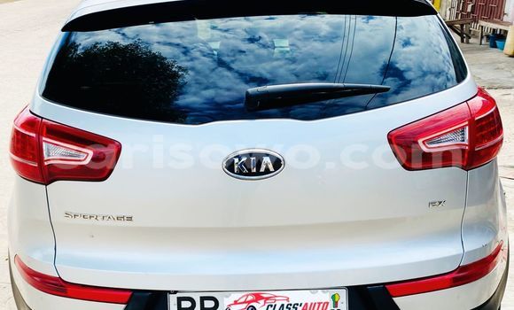 Ra Àlòkù Kia Sportage Silver Ọkọ̀ in Cotonou ni Benin