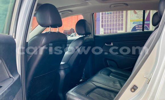 Ra Àlòkù Kia Sportage Silver Ọkọ̀ in Cotonou ni Benin Ra Àlòkù Kia Sportage Silver Ọkọ̀ in Cotonou ni Benin