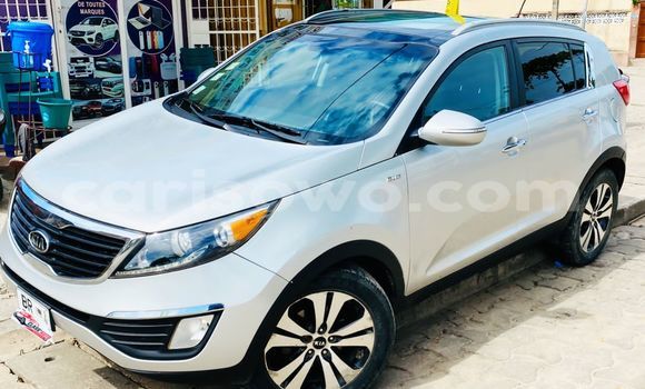 Ra Àlòkù Kia Sportage Silver Ọkọ̀ in Cotonou ni Benin Ra Àlòkù Kia Sportage Silver Ọkọ̀ in Cotonou ni Benin