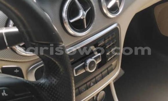 Acheter Occasion Voiture Mercedes-Benz CLA-klasse Blanc à Cotonou, Benin Acheter Occasion Voiture Mercedes-Benz CLA-klasse Blanc à Cotonou, Benin
