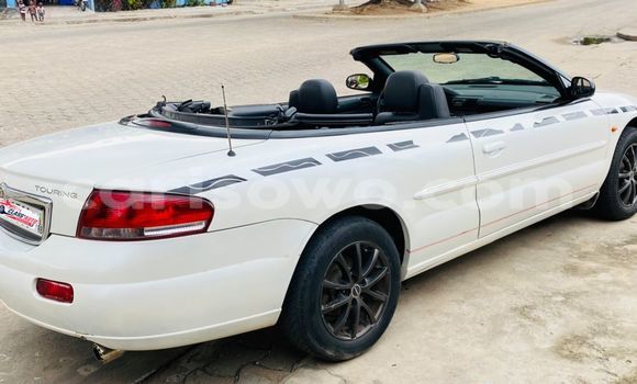 Buy Used Chrysler Sebring White Car in Abomey Calavi in Benign Buy Used Chrysler Sebring White Car in Abomey Calavi in Benign