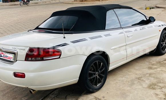 Buy Used Chrysler Sebring White Car in Abomey Calavi in Benign Buy Used Chrysler Sebring White Car in Abomey Calavi in Benign