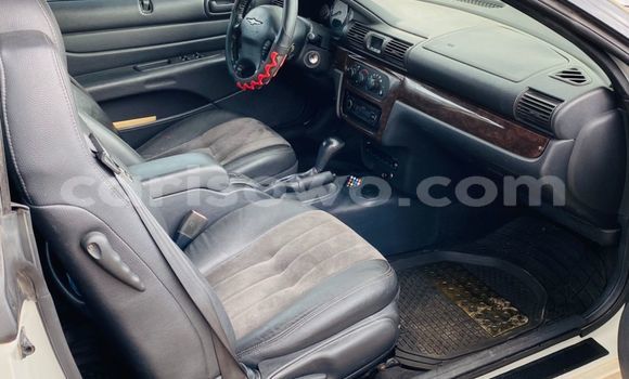 Buy Used Chrysler Sebring White Car in Abomey Calavi in Benign Buy Used Chrysler Sebring White Car in Abomey Calavi in Benign