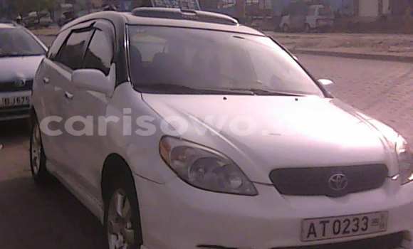 Acheter Occasion Voiture Toyota Matrix Blanc à Cotonou, Benin Acheter Occasion Voiture Toyota Matrix Blanc à Cotonou, Benin